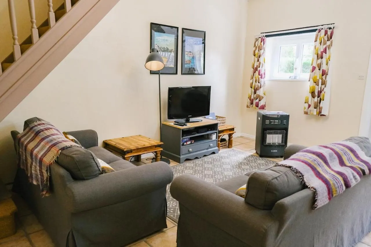 Tatil Evi Le Hibou Noir Villa Bégard Fransa